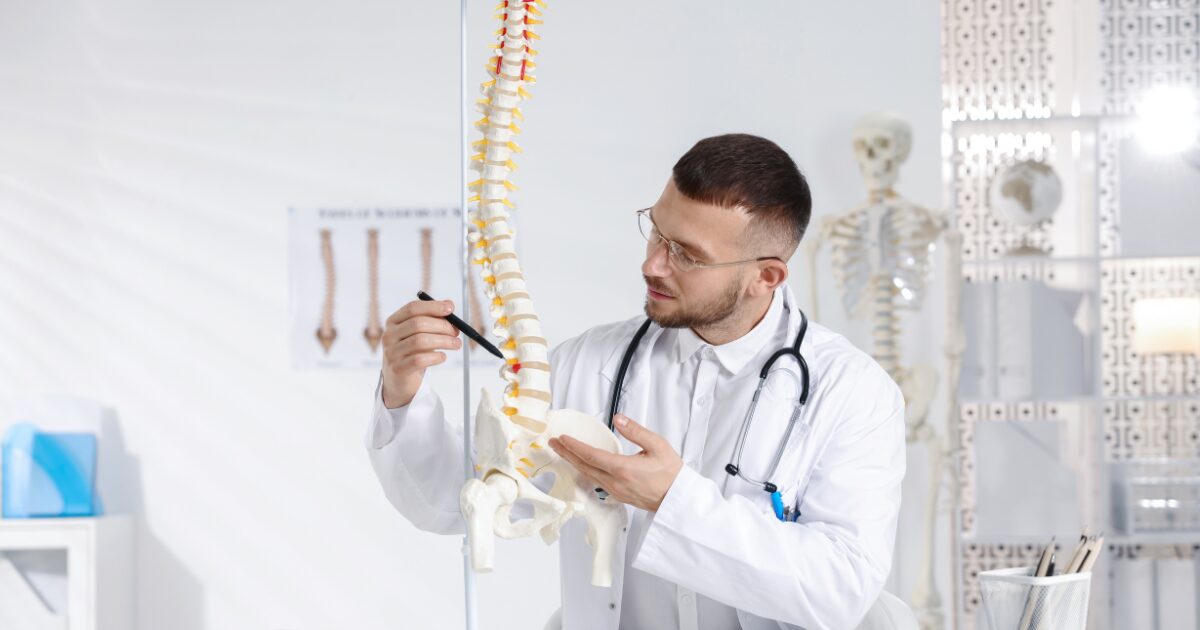 APPROCCIO MULTIDISCIPLINARE ALLE PATOLOGIE DEL RACHIDE | Indicazioni pratiche di gestione e invio per tutti gli specialisti